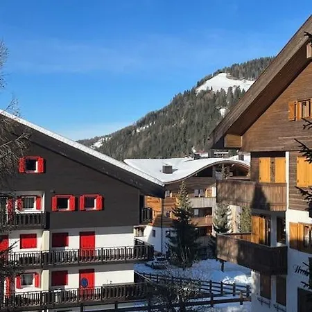 Ai Piedi Delle Dolomiti Apartamento *
